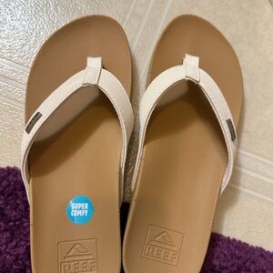 Reef Women's Cream and Tan Sandals